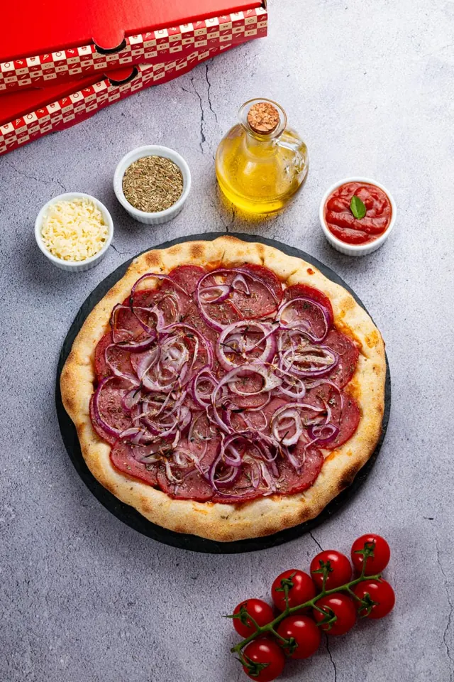 Pizza Boo Calabresa Acebolada