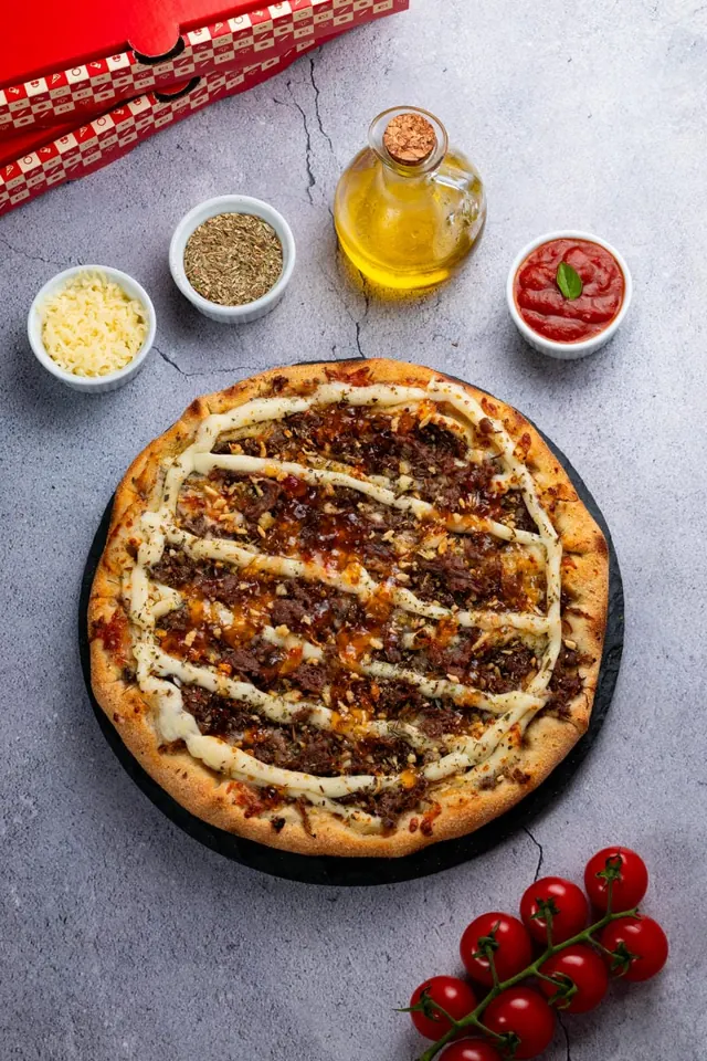 Pizza Boo Cupim com Geleia de Pimenta