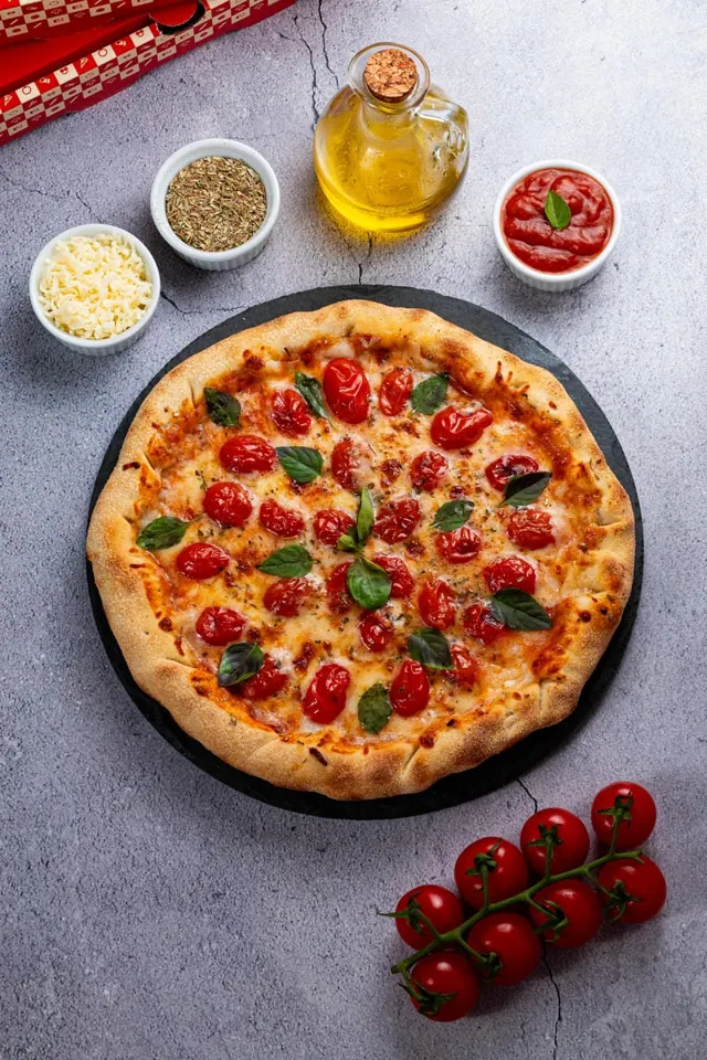 Pizza Boo Marguerita