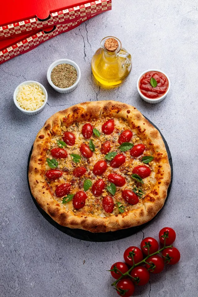 Pizza Boo Marguerita Dourada