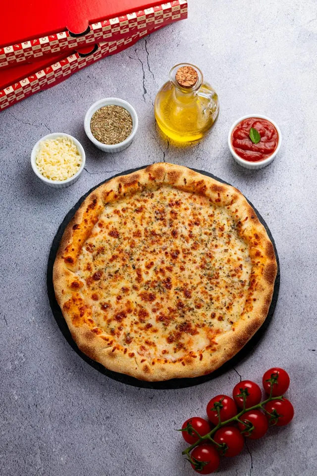 Pizza Boo Mussarela