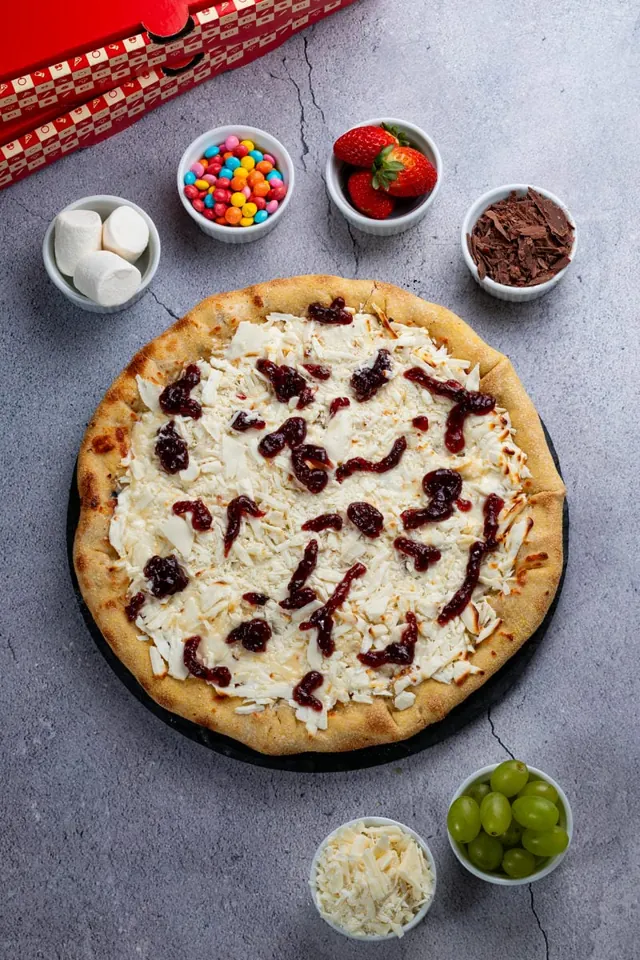 Pizza Boo Berry Kiss